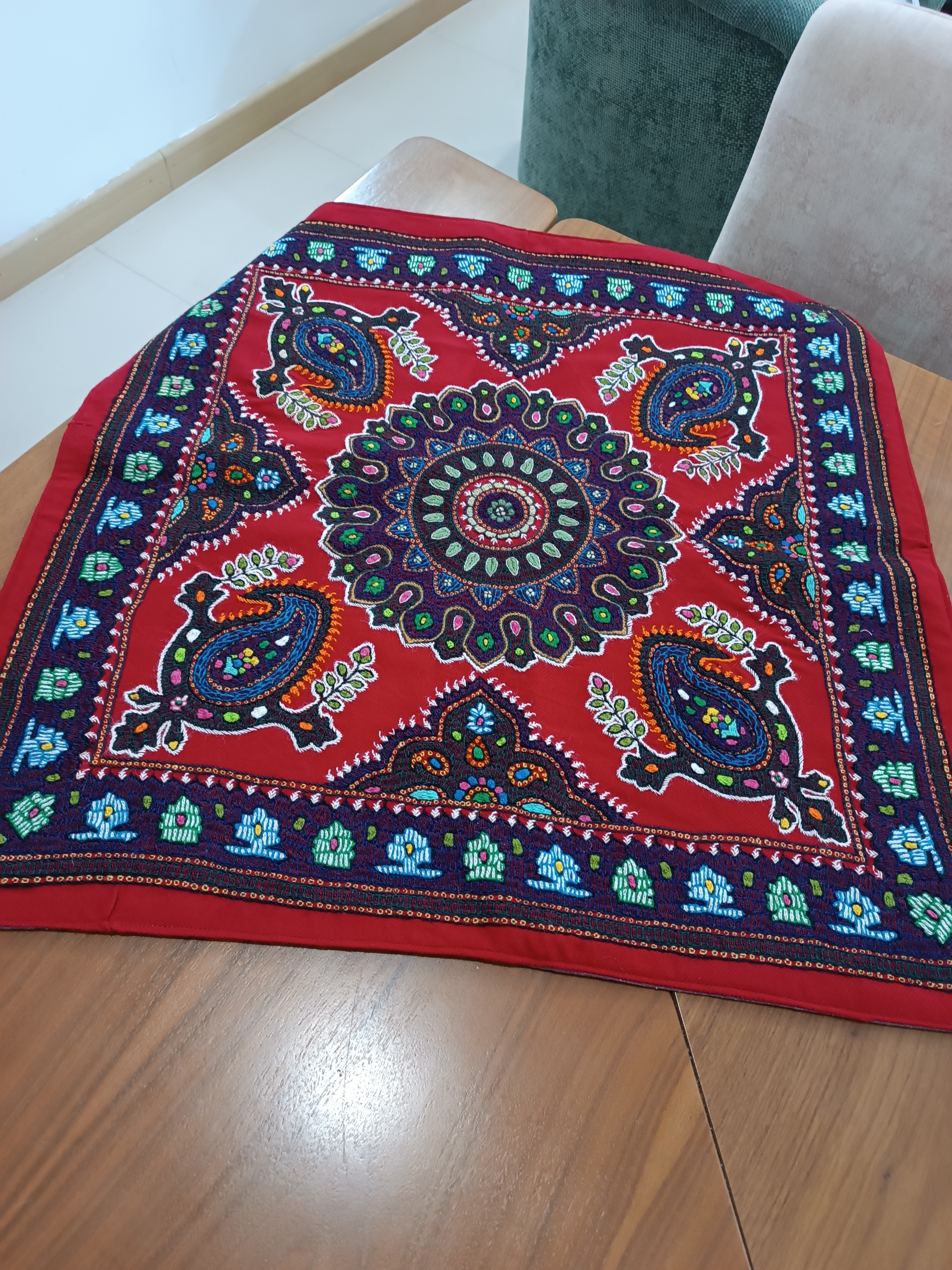 رومیزی پته